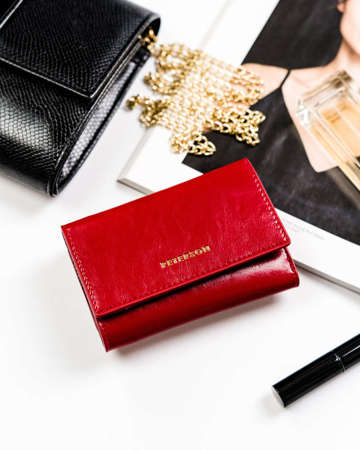 Elegantní dámská kožená peněženka s ochranou karet RFID - Peterson - červená